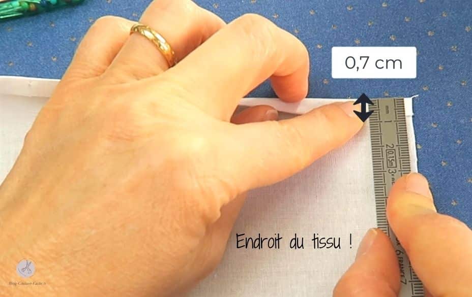 Replier le tissu à 7 mm